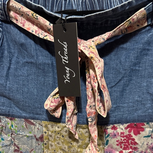 Floral Patchwork Denim Skirt​ - Picture 3 of 14